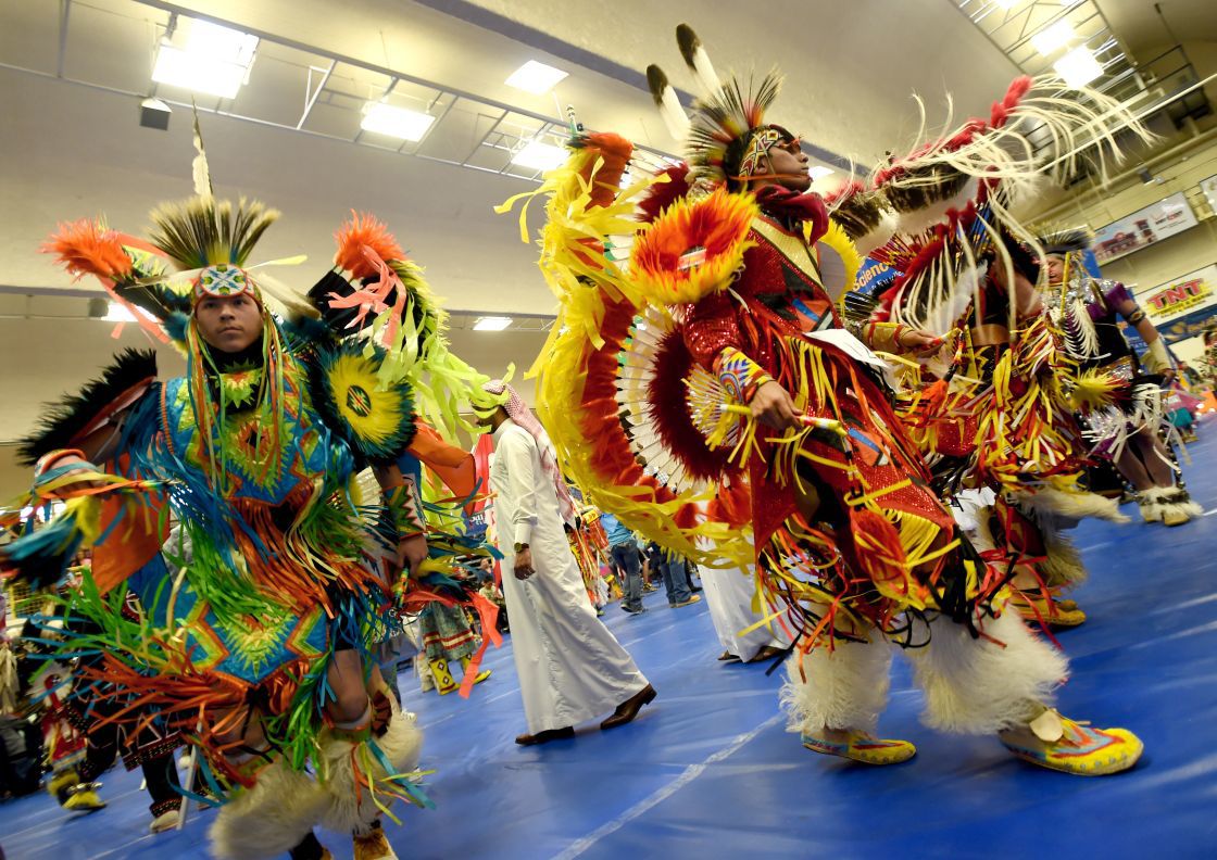 Dancing in the grand entry